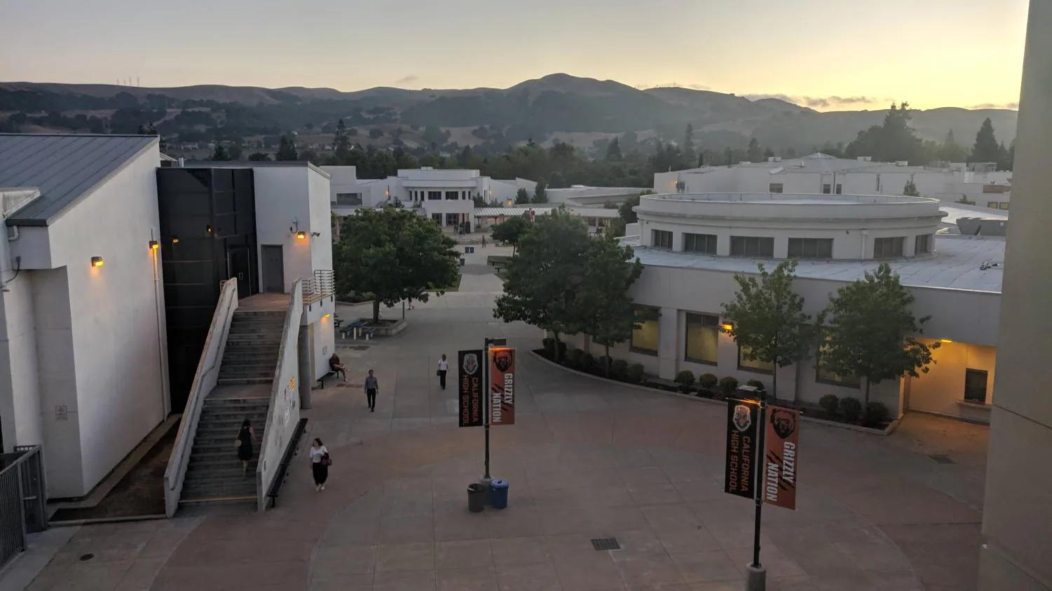 Commercial Roofing for School Districts in Burbank, CA