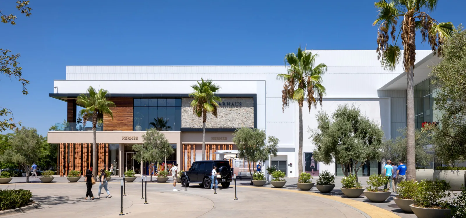 Shopping Center Roofing in Burbank, CA